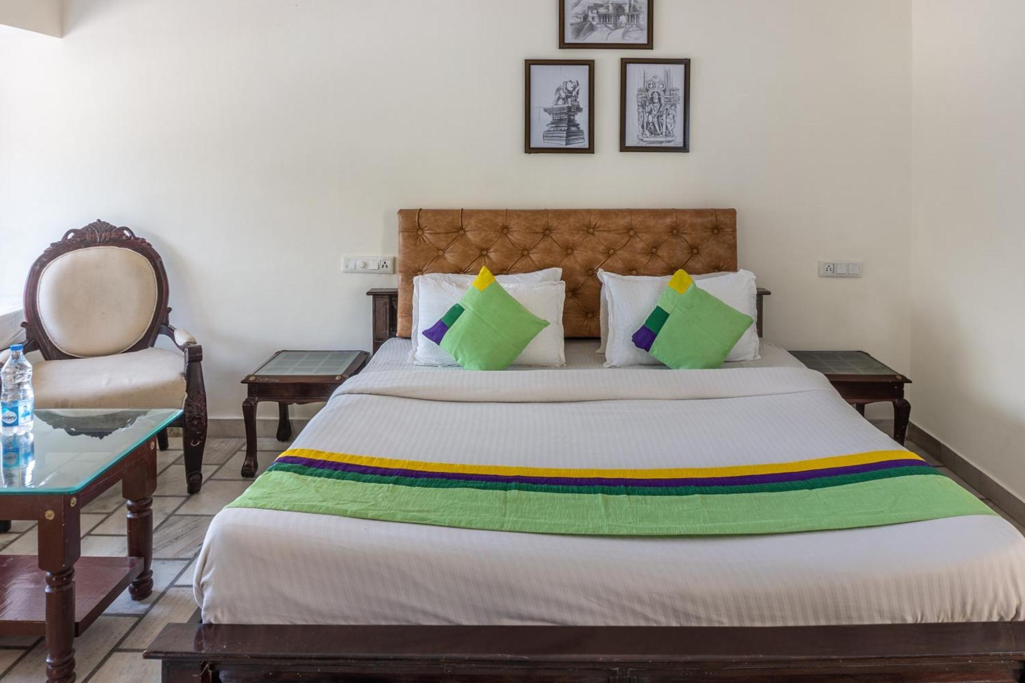 Treebo Trend Hotel Kumbhal Castle Kumbhalgarh Fort Exterior foto