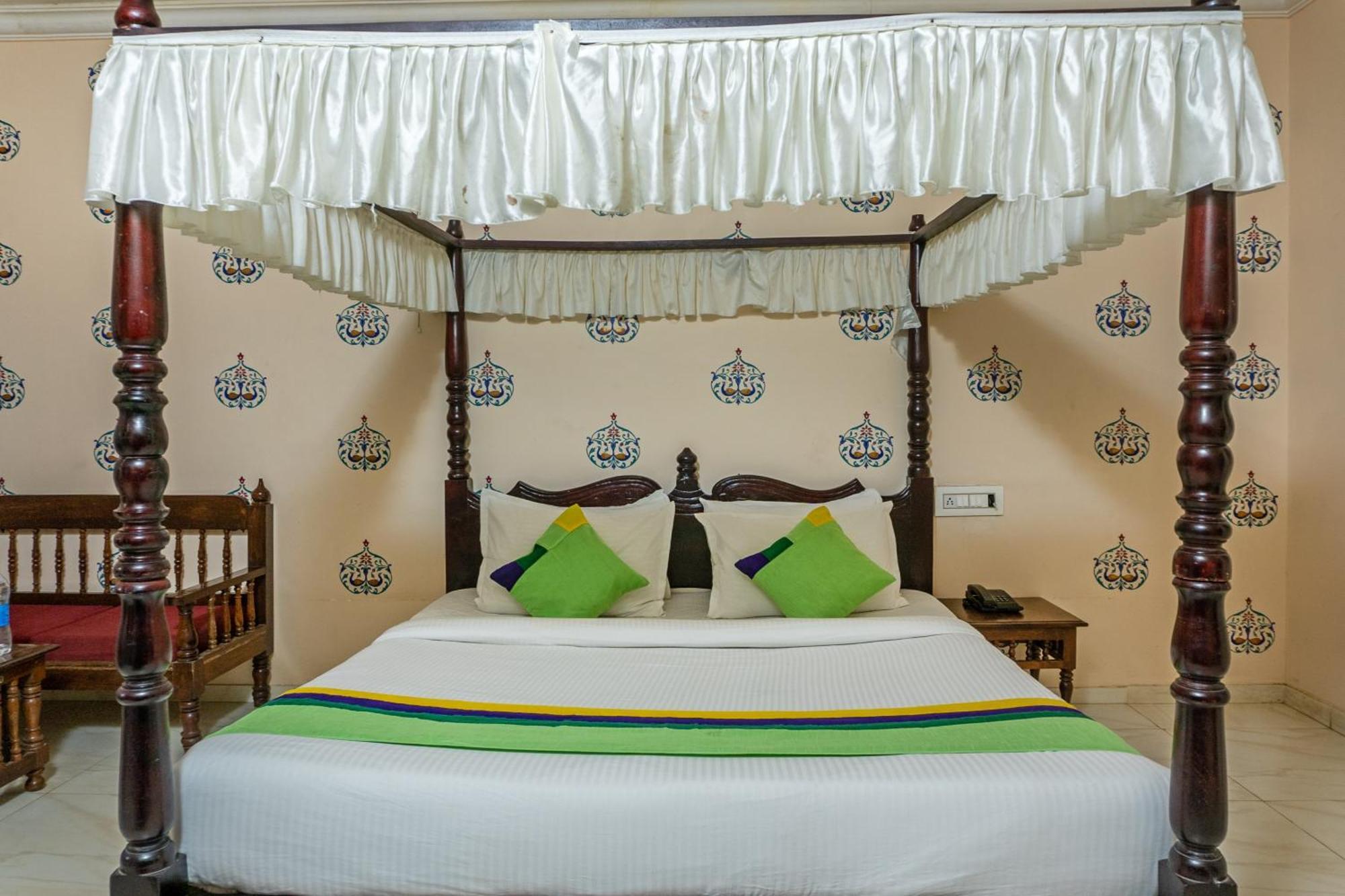 Treebo Trend Hotel Kumbhal Castle Kumbhalgarh Fort Exterior foto